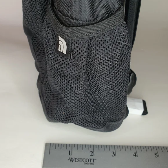 The North Face Swerve Black Backpack - NWT display picture 3